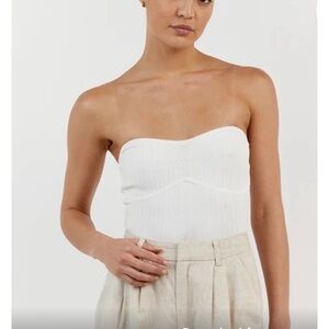 Dissh Revolve Raven Ribbed Knit NWOT Bustier Sz Small. Ret $68 Cream
